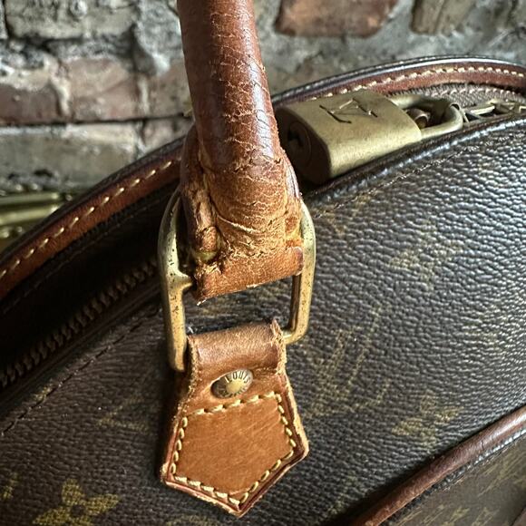 Vintage Louis Vuitton 1997 Monogram Ellipse PM Bag - Picture 9 of 16